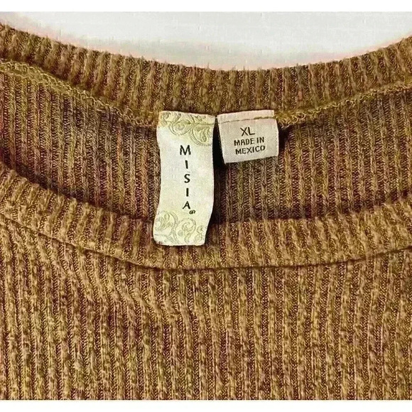 Misia Women's XL Brown V-Hem 3/4 Sleeve Rayon Blend Top Shirt w/ Button Accents - Picture 7 of 12